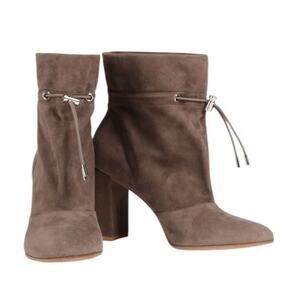 Gianvito Rossi Maeve Tan Beige Calfskin Leather Suede Ankle Boots Pumps Size 9.5